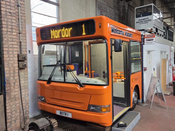 Dennis Dart SLF SFD322BR1