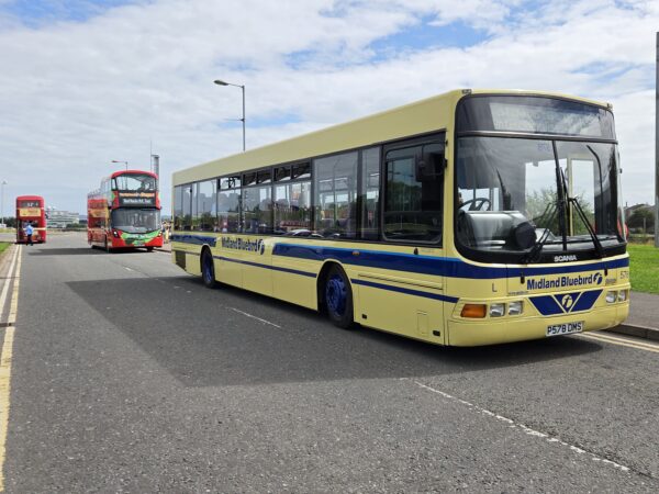 P578 DMS Scania L113CRL Midland Bluebird (578)