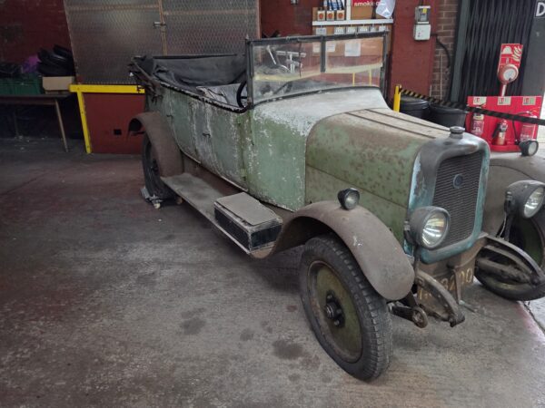 GG 3200 Argyll car